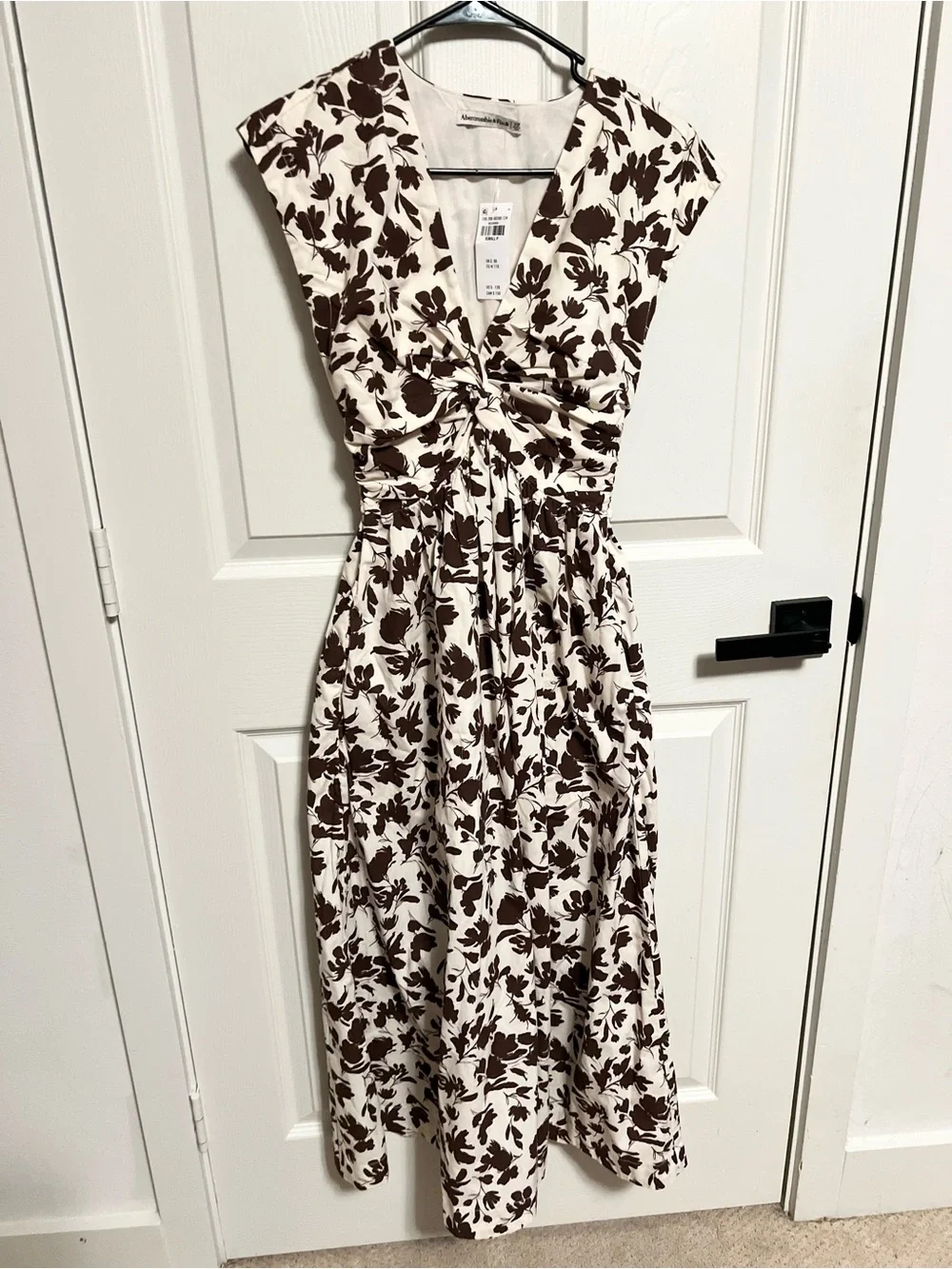 NWT Abercrombie & Fitch twist front Maxi Dress